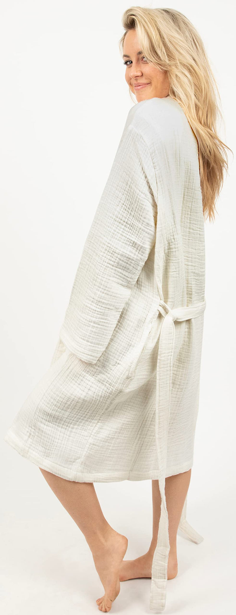 Load image into Gallery viewer, Maura Bathrobe Women's and Men's Unisex Cloudy Cotton, Lightweight, Luxurious Long Kimono Spa Robe Breathable Loungewear.
