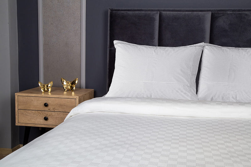 Load image into Gallery viewer, Maura All Season Cotton Decorative Thermal Bed Blankets, Classic Basket Wave Breathable, Super Soft, Cozy Blanket and Perfect for Layering Any Bed. Full/Queen Size 90”x 90”
