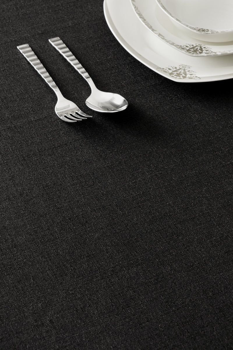 Load image into Gallery viewer, Grande Black Tablecloth 150x220
