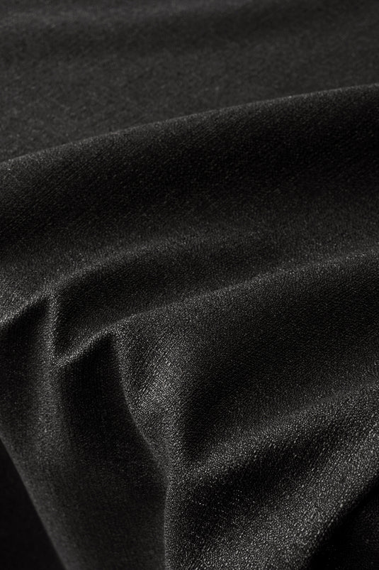 Grande Black Tablecloth 150x220