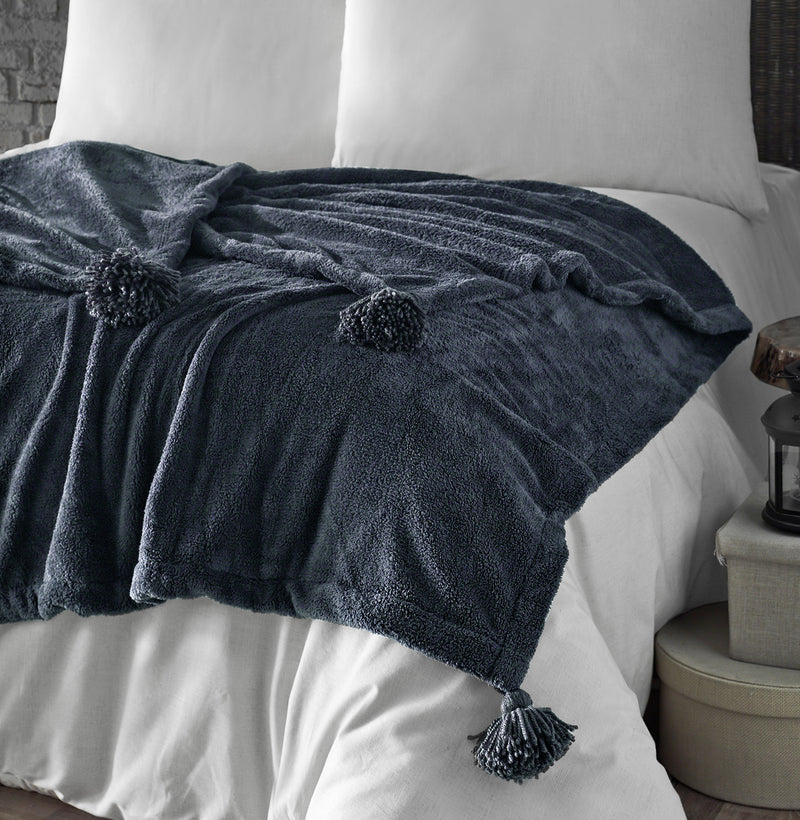 Load image into Gallery viewer, Puffy Wellsoft Blanket 160x200 Anthracite
